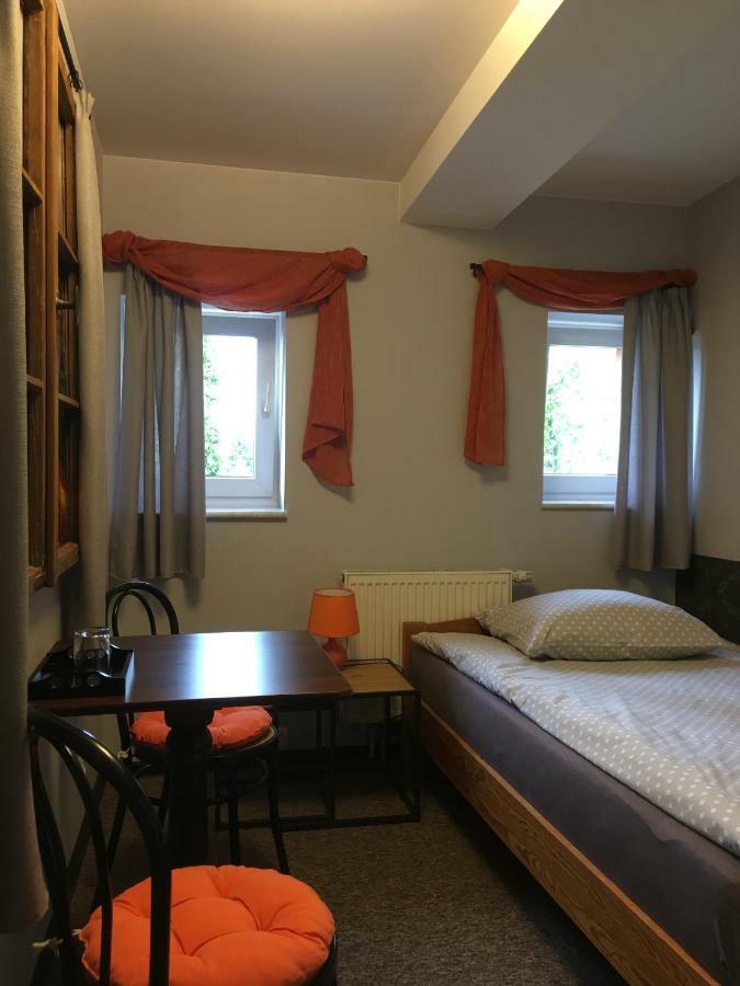 Pokoje Hotelowe Dux Łódź Exteriör bild
